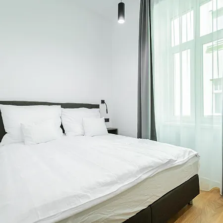 Deluxe4 With 2 Next To The Synagogue Free Air Conditioner, Sauna Apartman