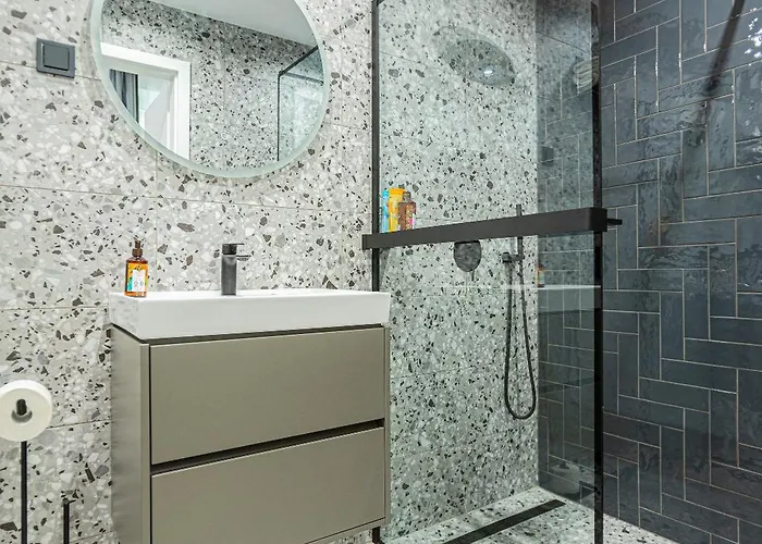 아파트 Deluxe4 With 2 Next To The Synagogue Free Air Conditioner, Sauna